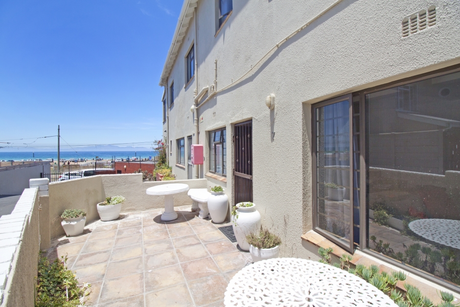 2 Bedroom Property for Sale in Fish Hoek Western Cape